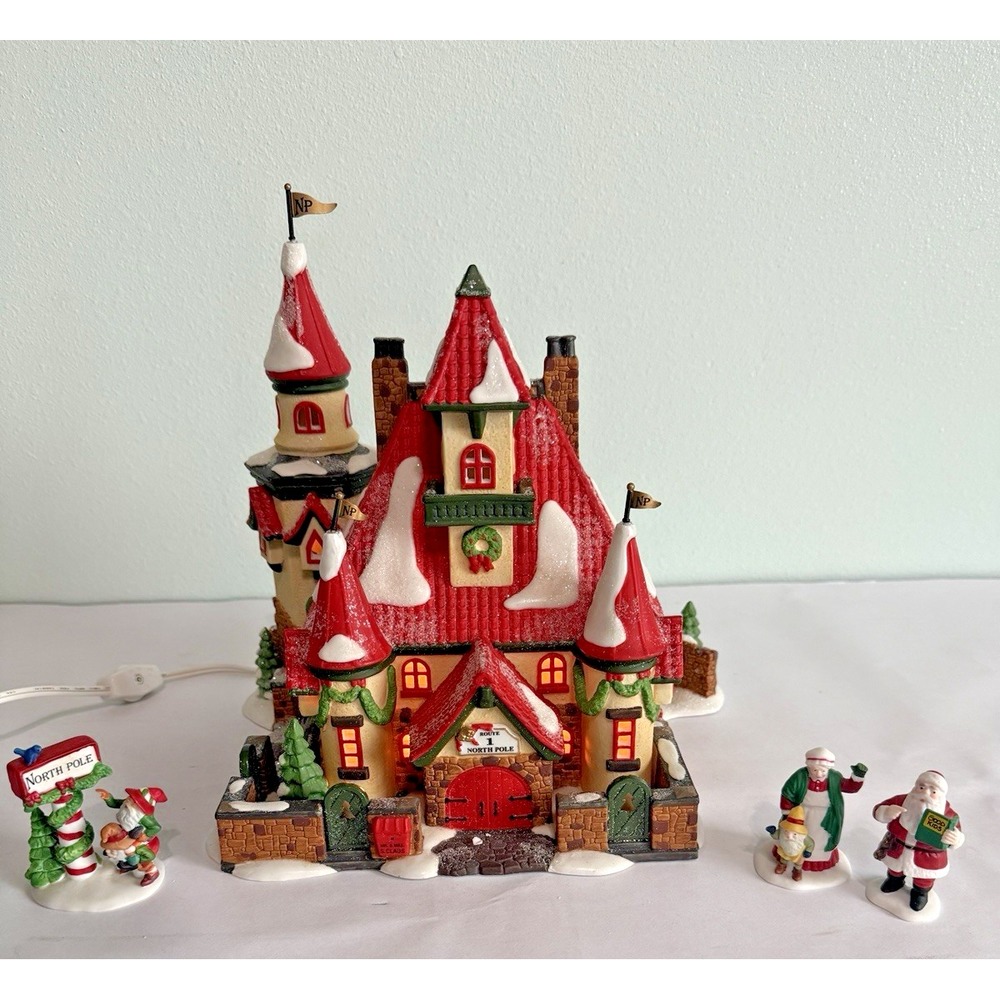 Dept 56 North Pole Series Route 1 North Pole, Santa & Mrs Claus, Trimming Elves